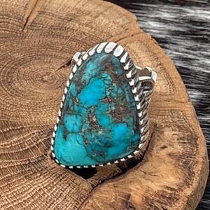 HENRY YAZZIE Navajo Sterling Silver & 50 Carat Quality Bisbee Turquoise Ring